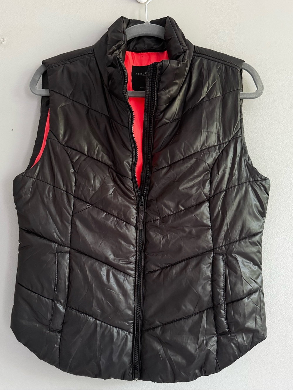 💥Last Chance!! 3 for 25!  Aeropostale Black Quilted Puffer Vest wbright interior